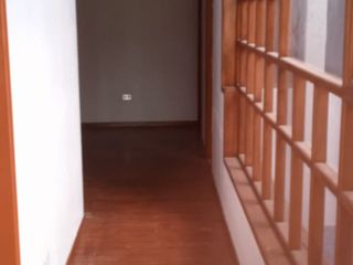 Foto 13 de Venta de Casa Rentera en Obrero Independiente, Loma de Puengasí