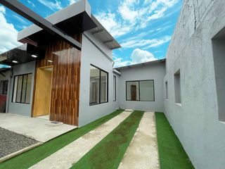 Foto 2 de LUJOSA CASA EN VENTA