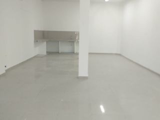Foto 4 de Local Comercial Ubicación Estratégica Av. Tupac Amaru ¡Local Comercial Ubicación Estratégica en Comas! Área: 190 m²  1er piso y 2do piso – Excelente P