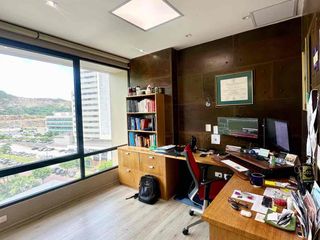 Foto 5 de LA VISTA SAN EDUARDO-NORTE DE GUAYAQUIL, vendo Oficina full amoblada $198.000