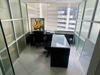 Foto 5 de VENDO OFICINA FULL AMOBLADA EN  THE POINT