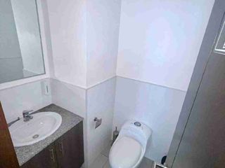 Foto 9 de VENDO OFICINA FULL AMOBLADA EN  THE POINT
