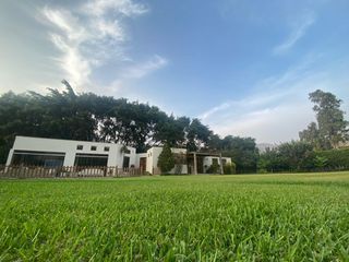 Foto 2 de Casa en Cieneguilla - 2,656m2 de terreno y 348m2 de área construida