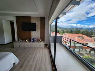 Foto 7 de En Venta Casa de lujo – Urbanización privada, Challuabamba - Cuenca