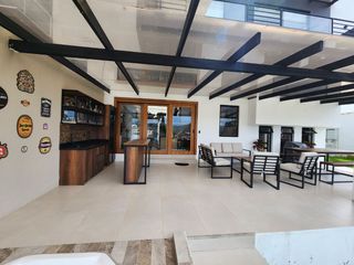 Foto 11 de En Venta Casa de lujo – Urbanización privada, Challuabamba - Cuenca
