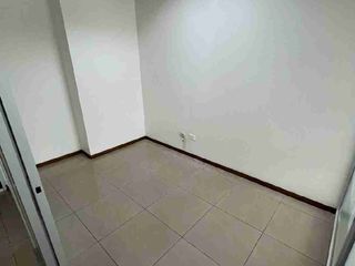 Foto 7 de VENDO FUNCIONAL OFICINA TRADR BUILDING NORTE DE GUAYAQUIL