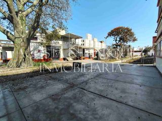 Foto 9 de Venta de Local Comercial - Calle Agua Marina - Trujillo