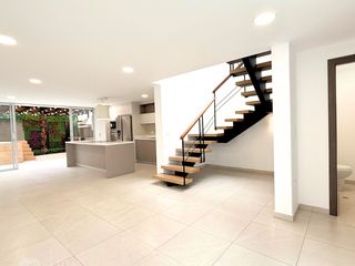Foto 4 de Casa en Tumbaco en Venta, con linea blanca