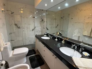 Foto 14 de Espectacular Flat de 224 m² con Vista a la avenida y Cerca Al Golf en San Isidro