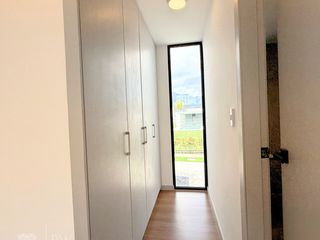 Foto 4 de Casa en Venta a estrenar en Tumbaco, dentro de conjunto con piscina