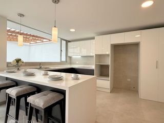 Foto 4 de 🏡 Casa Moderna Tumbaco en Conjunto Privado – $205,000