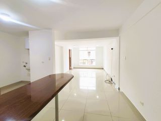 Foto 6 de ¡OPORTUNIDAD ÚNICA! VENTA  DEPARTAMENTO + COCHERA 90 m2  URB. VENTURA ROSSI