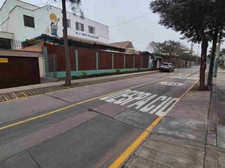 Foto 29 de Amplio departamento  en Alquiler en San  Borja cerca a la Panamericana Sur