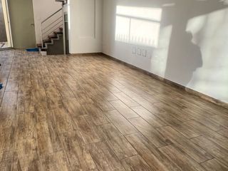 Foto 2 de LINDA CASA EN LAMBRAMANI EN VENTA