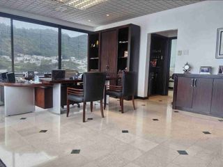 Foto 1 de 🟢VENTA LINDA OFICNA AMOBLADA EN AV. CARLOS JULIO AROSEMENA - ALBAN BORJA🟢