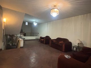 Foto 7 de ¡Ubicadisima Casa en Venta! - Frente a Parque Surco
