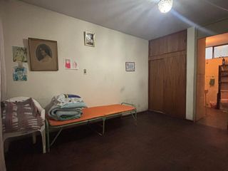 Foto 11 de ¡Ubicadisima Casa en Venta! - Frente a Parque Surco