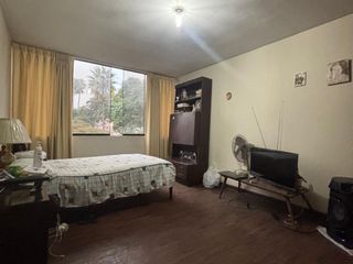 Foto 12 de ¡Ubicadisima Casa en Venta! - Frente a Parque Surco