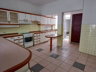 Foto 6 de Casa amplia excelente ubicación San Isidro
