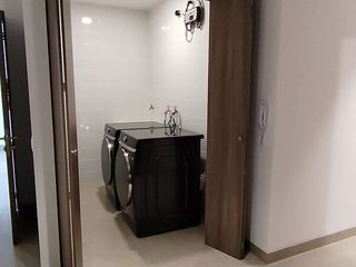 Foto 4 de Departamento en venta en Via a Samborondón frente al Rio