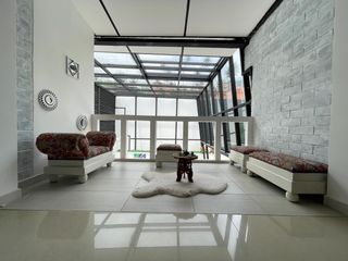 Foto 40 de Arriendo Casa Moderna y Exclusiva en Medellin