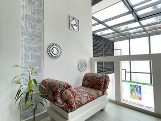 Foto 41 de Arriendo Casa Moderna y Exclusiva en Medellin