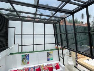 Foto 2 de Arriendo Casa Moderna y Exclusiva en Medellin