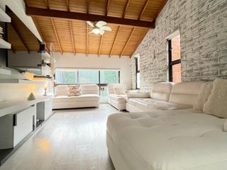 Foto 57 de Arriendo Casa Moderna y Exclusiva en Medellin
