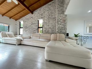 Foto 60 de Arriendo Casa Moderna y Exclusiva en Medellin