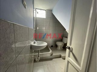 Foto 11 de Venta De 2 Departamentos En Av. Jose Galvez Bellavista-Callao