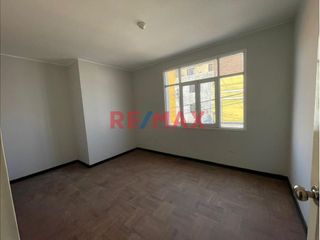 Foto 15 de Venta De 2 Departamentos En Av. Jose Galvez Bellavista-Callao