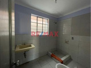 Foto 16 de Venta De 2 Departamentos En Av. Jose Galvez Bellavista-Callao