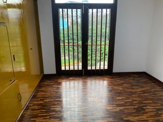 Foto 12 de ALQUILER DE HERMOSA CASA FRENTE A PARQUE EN SANTA BEATRIZ – LIMA CENTRO