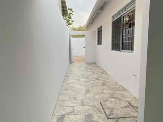 Foto 12 de Venta de casa de una planta  Urbanización Puerto Azul vía a la costa