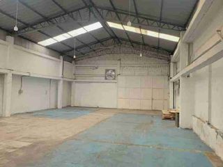 Foto 2 de RENTO GALPON INDUSTRIAL DE 230 CON OFICINA INTERNA DE 40 MTS  METROS SECTOR LLANO GRANDE