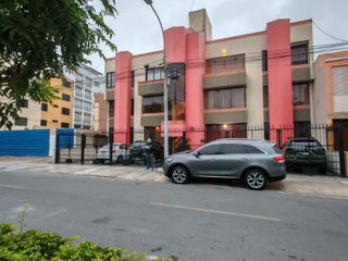 Foto 1 de Vendo Espectacular Depa Amoblado, Piso 2, Bellavista - Callao