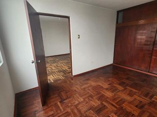 Foto 4 de Venta De Departamento En Cercado De Lima