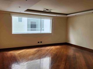Foto 3 de DE OPORTUNIDAD VENDO DEPARTAMENTO SECTOR QUITO TENIS