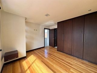 Foto 11 de Casa En Venta de 3 dormitorios con frente a la vía sector Medio Ejido - Cuenca