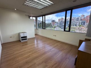Foto 1 de Oficina de arriendo sector la carolina frente a la plaza argentina de 50m2