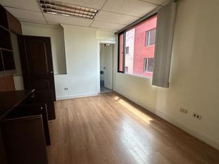 Foto 5 de Oficina de arriendo sector la carolina frente a la plaza argentina de 50m2