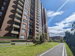 Foto 22 de 🏡 ¡Apartamento en venta en Colina Campestre – 2 habitaciones + estudio – Club House completo – 76 m² privados! 🏡