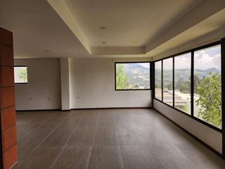 Foto 2 de Casa nueva En Venta en Urbanización Privada en Challuabamba - Cuenca