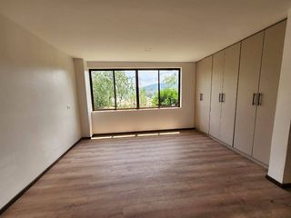 Foto 6 de Casa nueva En Venta en Urbanización Privada en Challuabamba - Cuenca