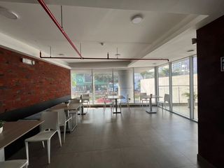 Foto 3 de SE ALQUILA MODERNA OFICINA AMOBLADA EN AV. AREQUIPA – LINCE