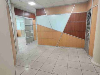 Foto 2 de Venta oficina Kennedy norte Av. Miguel H. Alcivar