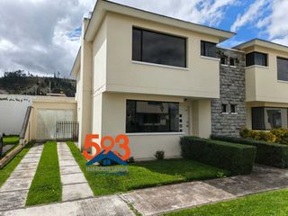 Foto 1 de Casa de Venta en Latacunga