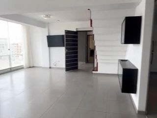 Foto 2 de Hermoso departamento en urbanización Santa Victoria