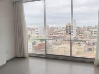 Foto 6 de Hermoso departamento en urbanización Santa Victoria