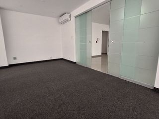 Foto 3 de ALQUILO EXCLUSIVA OFICINA SAN ISIDRO